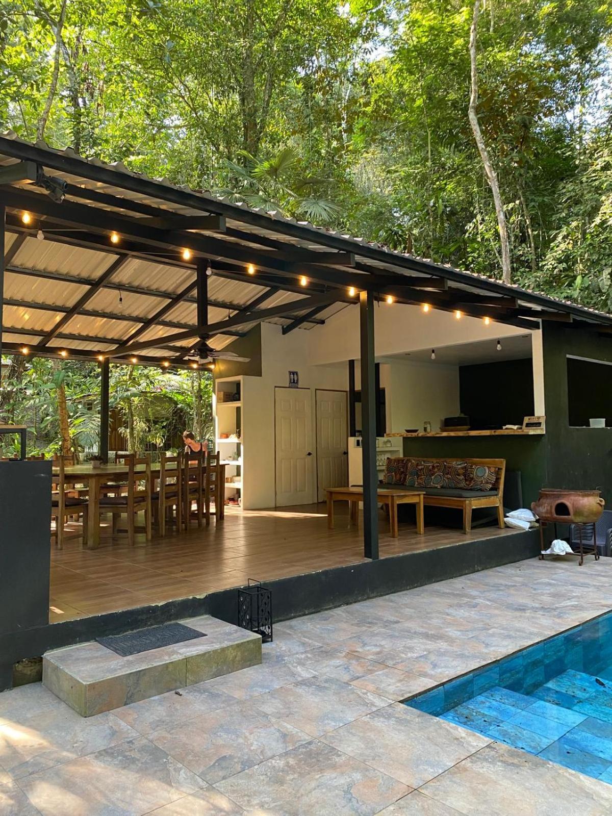 Finca Ardilla Jungle Lodge Cocles Exterior photo